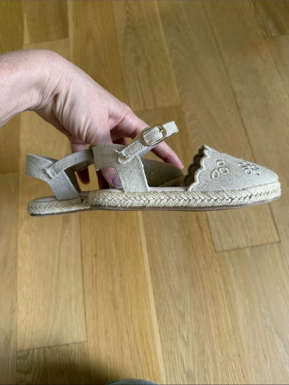 GAP Girls Beige Floral Embroidered Ankle-Strap Sandals